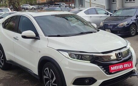 Honda Vezel, 2020 год, 1 860 000 рублей, 10 фотография