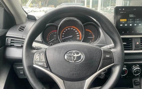 Toyota Yaris XP150 рестайлинг, 2022 год, 1 320 000 рублей, 9 фотография