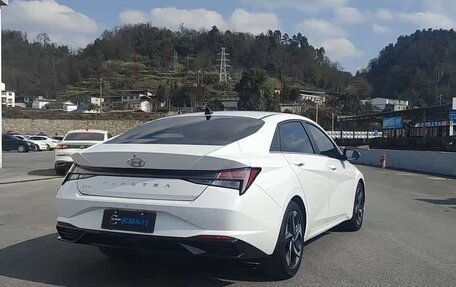 Hyundai Elantra, 2022 год, 1 420 000 рублей, 4 фотография