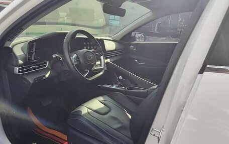 Hyundai Elantra, 2022 год, 1 420 000 рублей, 7 фотография