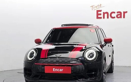 MINI Clubman, 2023 год, 2 725 000 рублей, 2 фотография