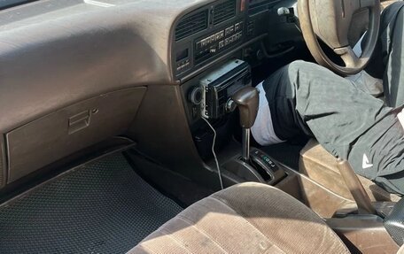 Toyota Carina, 1990 год, 140 000 рублей, 6 фотография