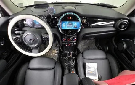 MINI Hatch, 2021 год, 1 650 000 рублей, 5 фотография