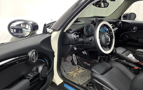 MINI Hatch, 2021 год, 1 650 000 рублей, 6 фотография