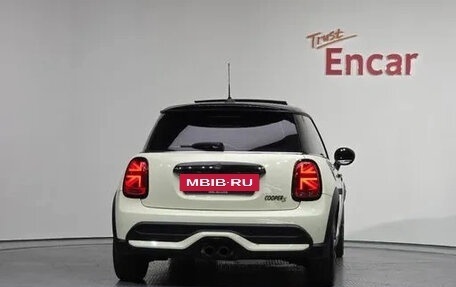 MINI Hatch, 2021 год, 1 650 000 рублей, 4 фотография