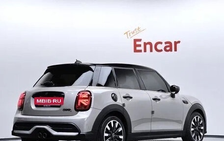 MINI Hatch, 2022 год, 1 824 000 рублей, 3 фотография
