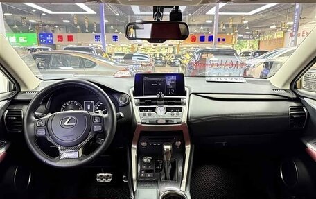 Lexus NX I, 2020 год, 2 800 000 рублей, 8 фотография
