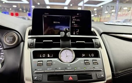 Lexus NX I, 2020 год, 2 800 000 рублей, 17 фотография