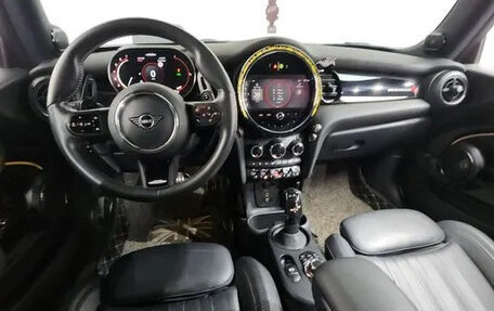 MINI Hatch, 2022 год, 2 150 000 рублей, 5 фотография