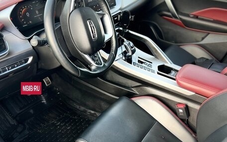 Geely Coolray I, 2022 год, 1 680 000 рублей, 10 фотография