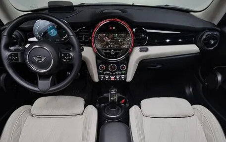 MINI Hatch, 2022 год, 2 154 000 рублей, 5 фотография