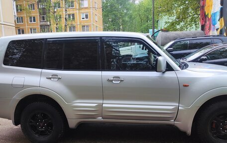 Mitsubishi Pajero III рестайлинг, 2002 год, 700 000 рублей, 3 фотография