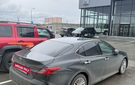 Toyota Camry, 2024 год, 4 200 000 рублей, 3 фотография