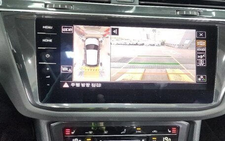 Volkswagen Tiguan II, 2022 год, 2 650 000 рублей, 9 фотография