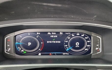 Volkswagen Tiguan II, 2022 год, 2 650 000 рублей, 7 фотография