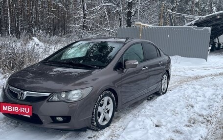 Honda Civic VIII, 2010 год, 850 000 рублей, 2 фотография