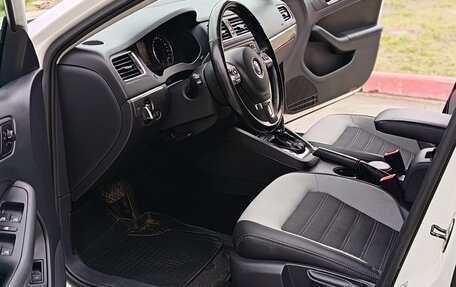 Volkswagen Jetta VI, 2013 год, 888 000 рублей, 7 фотография