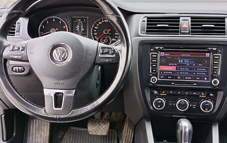 Volkswagen Jetta VI, 2013 год, 888 000 рублей, 9 фотография