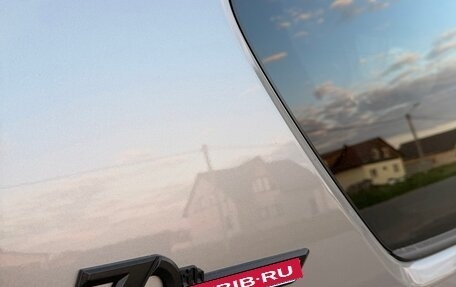 Toyota Land Cruiser Prado 150 рестайлинг 2, 2022 год, 7 000 000 рублей, 23 фотография