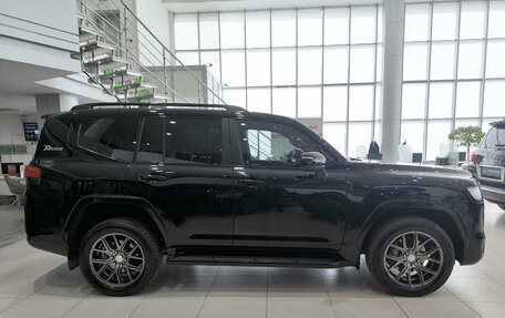 Toyota Land Cruiser, 2022 год, 9 975 000 рублей, 4 фотография
