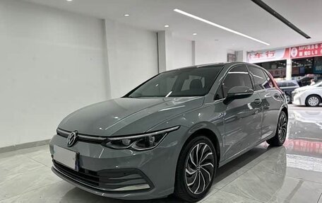 Volkswagen Golf VIII, 2021 год, 1 750 000 рублей, 1 фотография