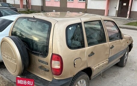 Chevrolet Niva I рестайлинг, 2004 год, 120 000 рублей, 5 фотография