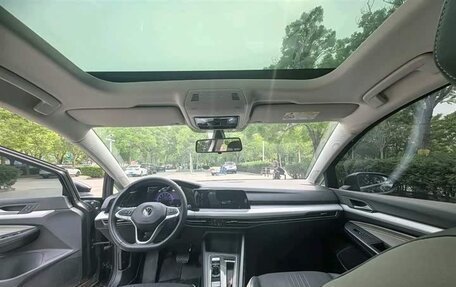 Volkswagen Golf VIII, 2023 год, 1 850 000 рублей, 7 фотография