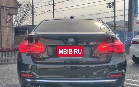 BMW 3 серия, 2018 год, 1 361 000 рублей, 6 фотография