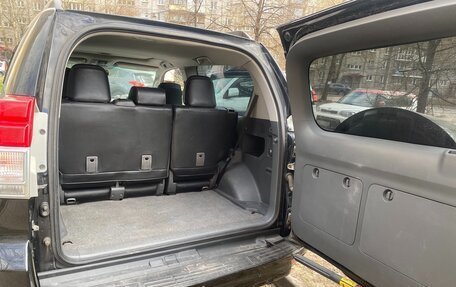 Toyota Land Cruiser Prado 150 рестайлинг 2, 2012 год, 3 000 000 рублей, 5 фотография