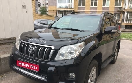 Toyota Land Cruiser Prado 150 рестайлинг 2, 2012 год, 3 000 000 рублей, 2 фотография