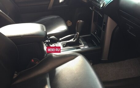 Toyota Land Cruiser Prado 150 рестайлинг 2, 2012 год, 3 000 000 рублей, 10 фотография