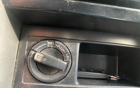 Toyota Land Cruiser Prado 150 рестайлинг 2, 2012 год, 3 000 000 рублей, 15 фотография
