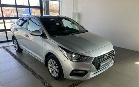 Hyundai Solaris II рестайлинг, 2019 год, 1 049 000 рублей, 3 фотография