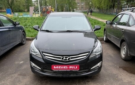 Hyundai Solaris II рестайлинг, 2014 год, 1 000 000 рублей, 1 фотография