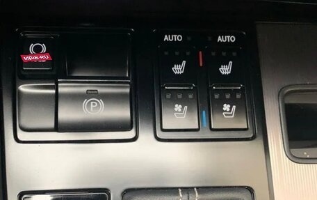 Lexus RX IV рестайлинг, 2022 год, 6 100 000 рублей, 14 фотография