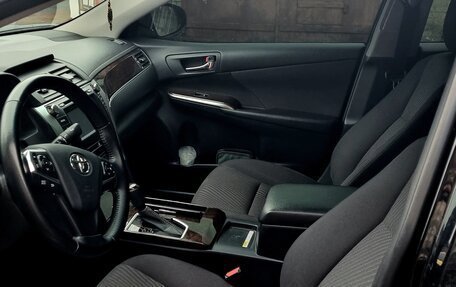 Toyota Camry, 2017 год, 2 500 000 рублей, 3 фотография