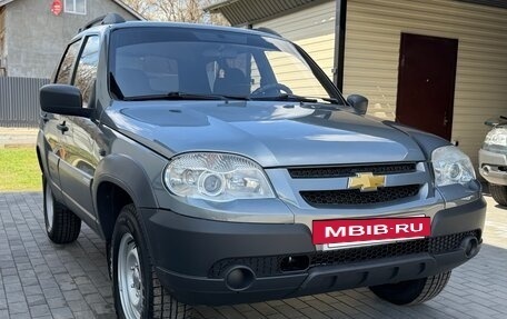 Chevrolet Niva I рестайлинг, 2012 год, 498 000 рублей, 4 фотография