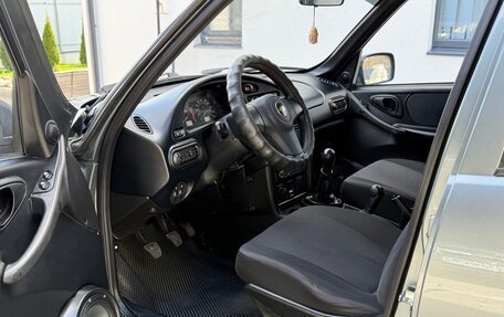 Chevrolet Niva I рестайлинг, 2012 год, 498 000 рублей, 15 фотография