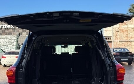 Toyota Land Cruiser 200, 2012 год, 3 100 000 рублей, 10 фотография