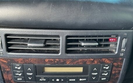 Toyota Land Cruiser 200, 2012 год, 3 100 000 рублей, 9 фотография