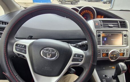 Toyota Verso I, 2012 год, 1 385 000 рублей, 5 фотография