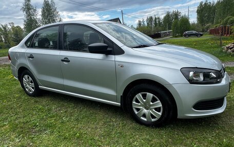 Volkswagen Polo VI (EU Market), 2013 год, 1 050 000 рублей, 3 фотография