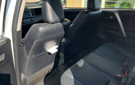 Toyota RAV4, 2015 год, 2 850 000 рублей, 7 фотография
