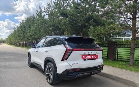 Geely Atlas, 2024 год, 2 800 000 рублей, 6 фотография
