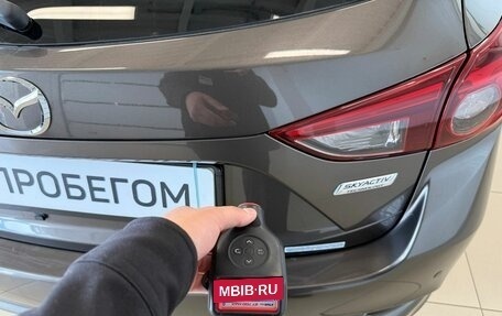 Mazda Axela, 2017 год, 1 649 000 рублей, 24 фотография