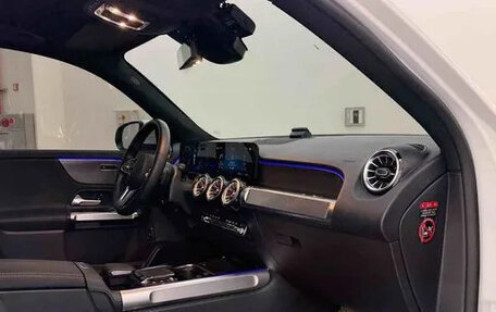 Mercedes-Benz GLB, 2022 год, 3 400 000 рублей, 15 фотография