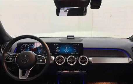 Mercedes-Benz GLB, 2022 год, 3 400 000 рублей, 13 фотография