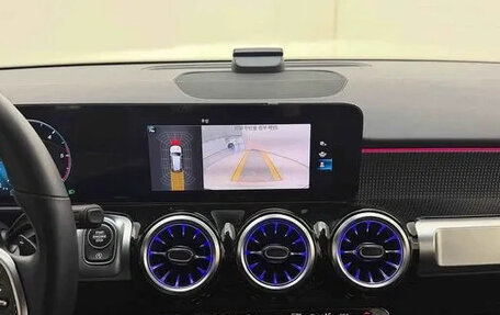 Mercedes-Benz GLB, 2022 год, 3 400 000 рублей, 14 фотография