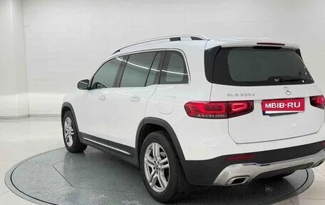 Mercedes-Benz GLB, 2022 год, 3 400 000 рублей, 2 фотография