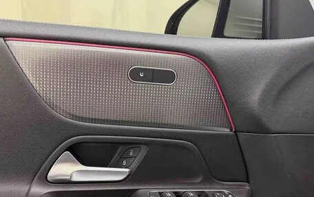 Mercedes-Benz GLB, 2022 год, 3 400 000 рублей, 16 фотография